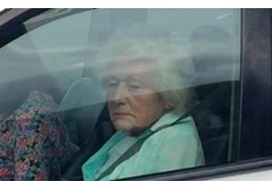 Ӣ��һ89��Ů˾�����º���������֮��.2...